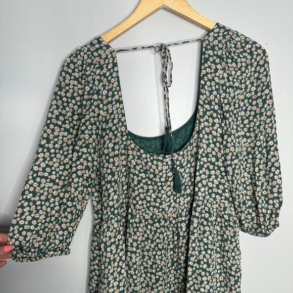 American Eagle Women’s Green Square Neck Daisy Mini Scoop Back 3/4 Sleeve Dress - Picture 5 of 10